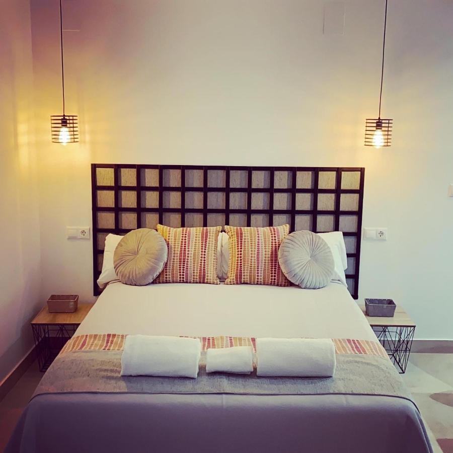 Apartamentos La Estacion M&S อัลบาเซเต ภายนอก รูปภาพ