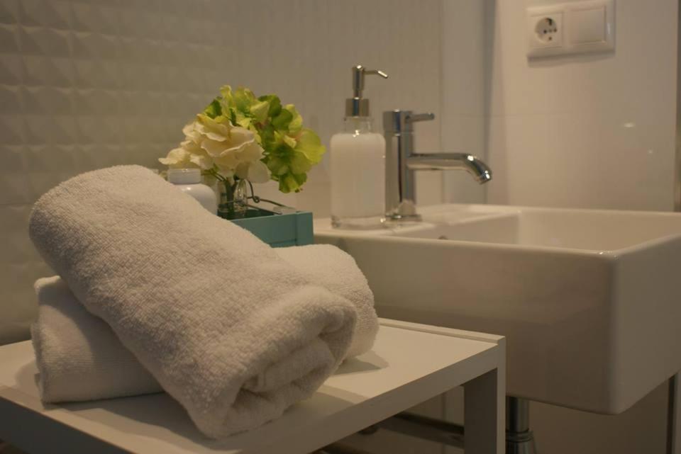 Apartamentos La Estacion M&S อัลบาเซเต ภายนอก รูปภาพ